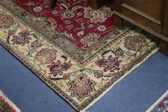 A Tabriz carpet 280cm. x 180cm.